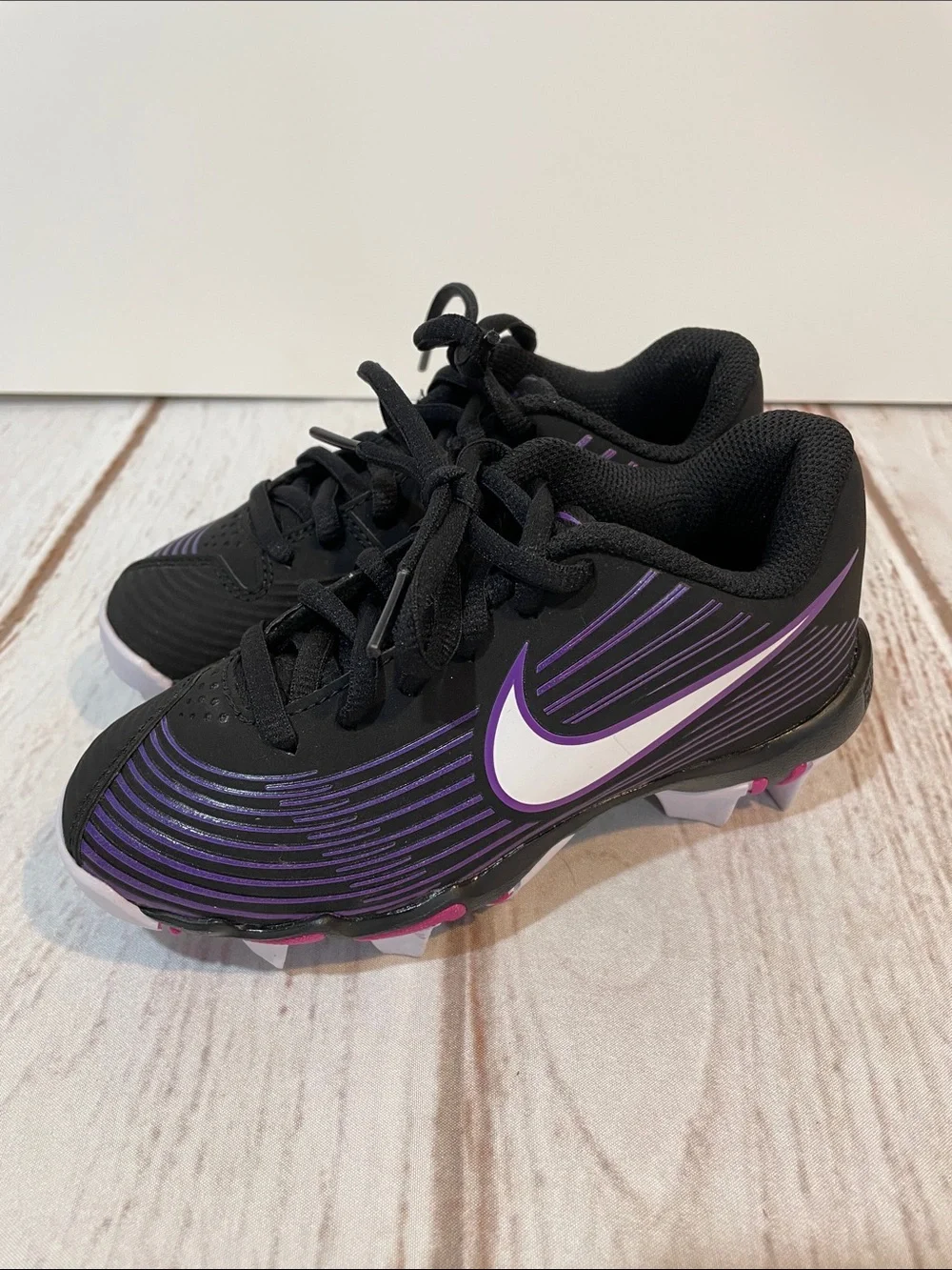 Nike Girls Softball Baseball Cleats Kids 11C Black Purple Like New T-Ball